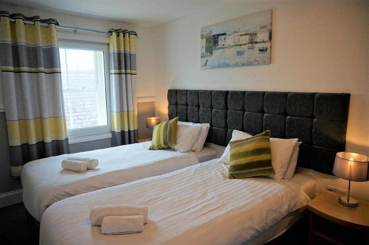 The Angel Hotel Cardigan Eksteriør bilde